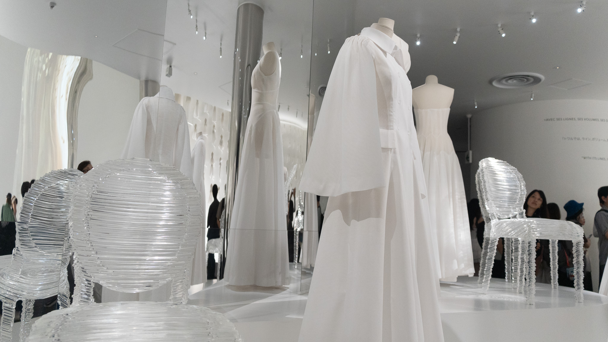 大阪萬博法國館時裝秀時尚