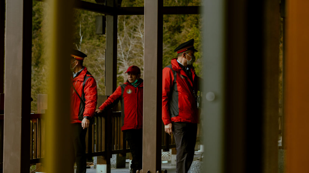 逃離現實走進遊戲畫面中的遺落之境—太平山國家森林遊樂區 太平山,宜蘭太平山,太平山住宿,太平山遊樂區,太平山森林遊樂區,太平山天氣,太平山蹦蹦車,森林鐵道,森林步道,健走步道,登山步道,鐵道,肖楠館,背包客,雲海咖啡廳,太平山餐廳