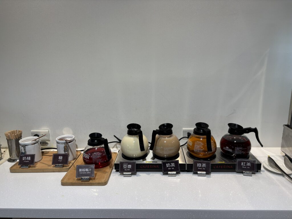 逃離現實走進遊戲畫面中的遺落之境—太平山國家森林遊樂區 太平山,宜蘭太平山,太平山住宿,太平山遊樂區,太平山森林遊樂區,太平山天氣,太平山蹦蹦車,森林鐵道,森林步道,健走步道,登山步道,鐵道,肖楠館,背包客,雲海咖啡廳,太平山餐廳,太平山美食,麵包,,吐司,包子,咖啡,豆漿,紅茶